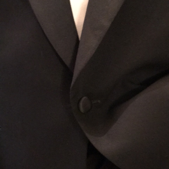 Abriani Italian Tuxedo Coat - Picture 6 of 17